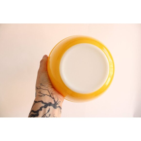 Vintage 1960s 1970s Pyrex #402 Yellow Daisy Mixing Bowl,1.5 Quart Retro Kitchen - Picture 4 of 10